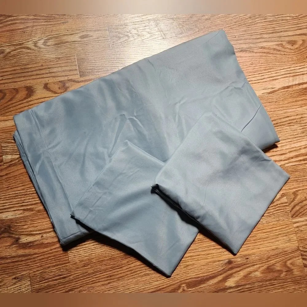NWOT Duvet Cover Set King Light-Weight Microfiber Spa Blue